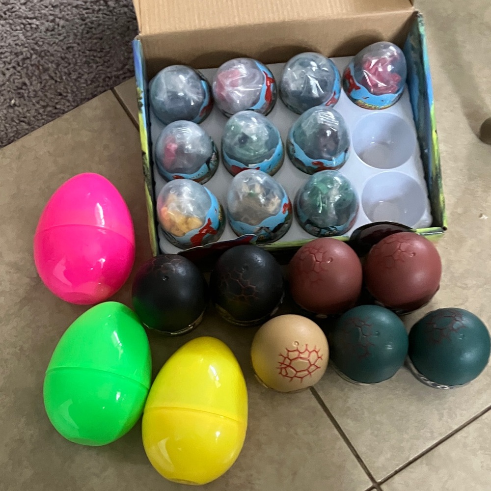 20 Plastic Egg Dino Bundle Small Medium & Large size Eggs For Easter Egg Hunt